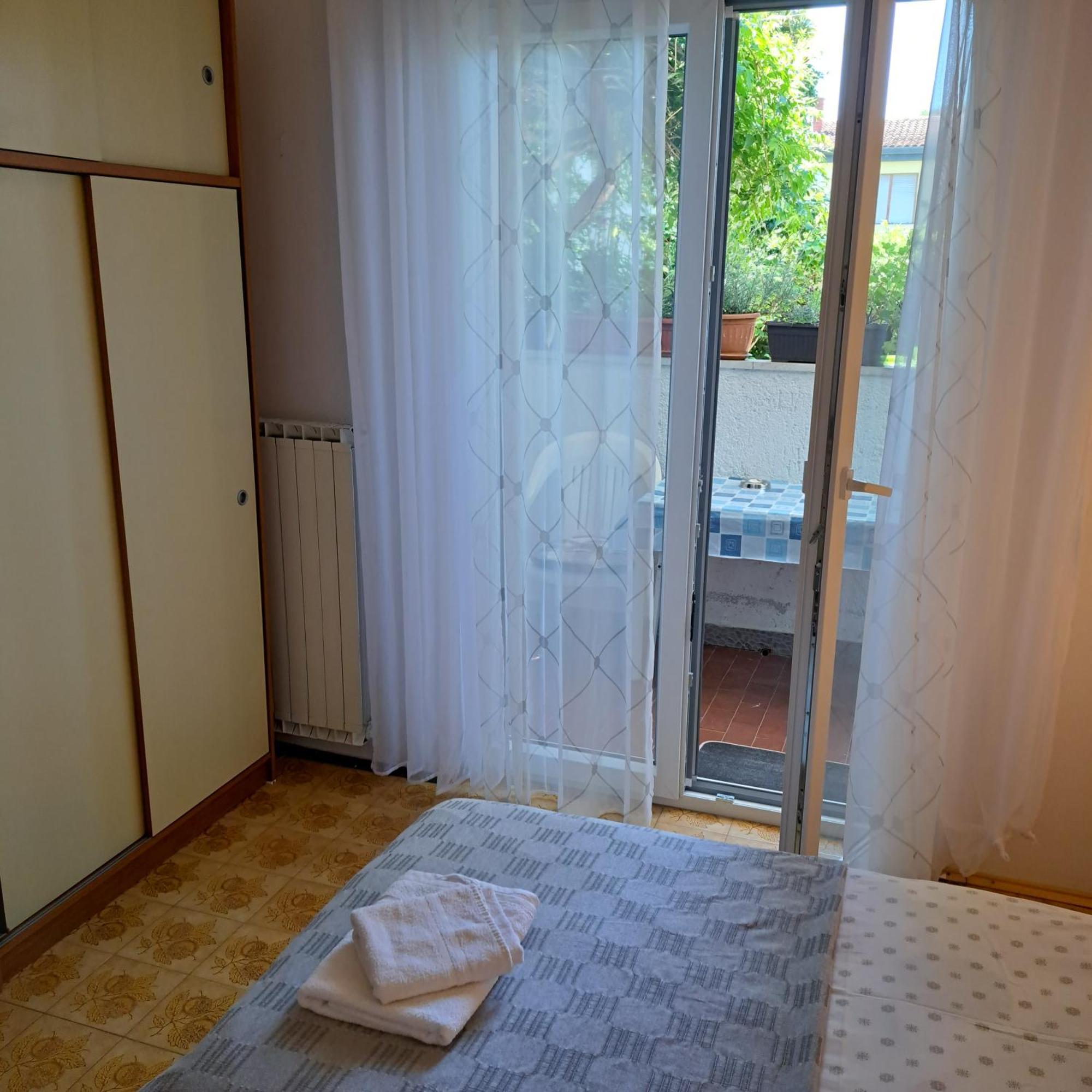 Accomodation Mirjana Rooms Porec Exterior photo